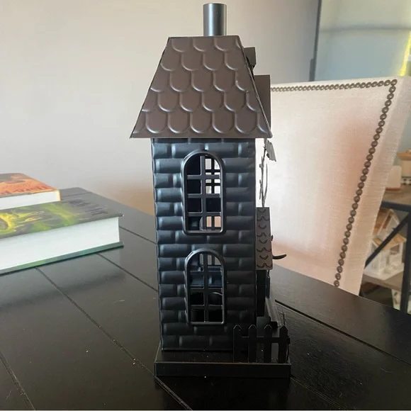 Black Metal Haunted House Halloween Decor - Picture 3 of 9